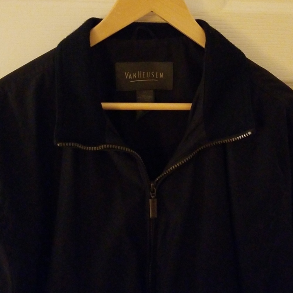 Van heusen windbreaker Jacket